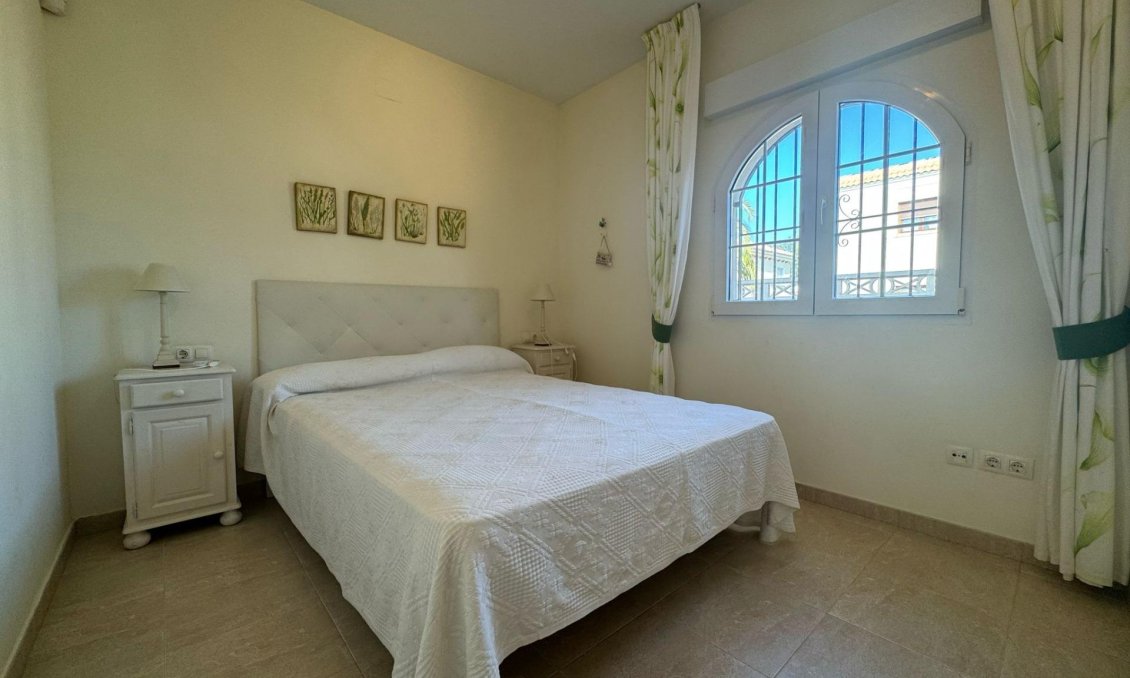 Wiederverkauf - Villa -
Orihuela Costa - Playa Flamenca