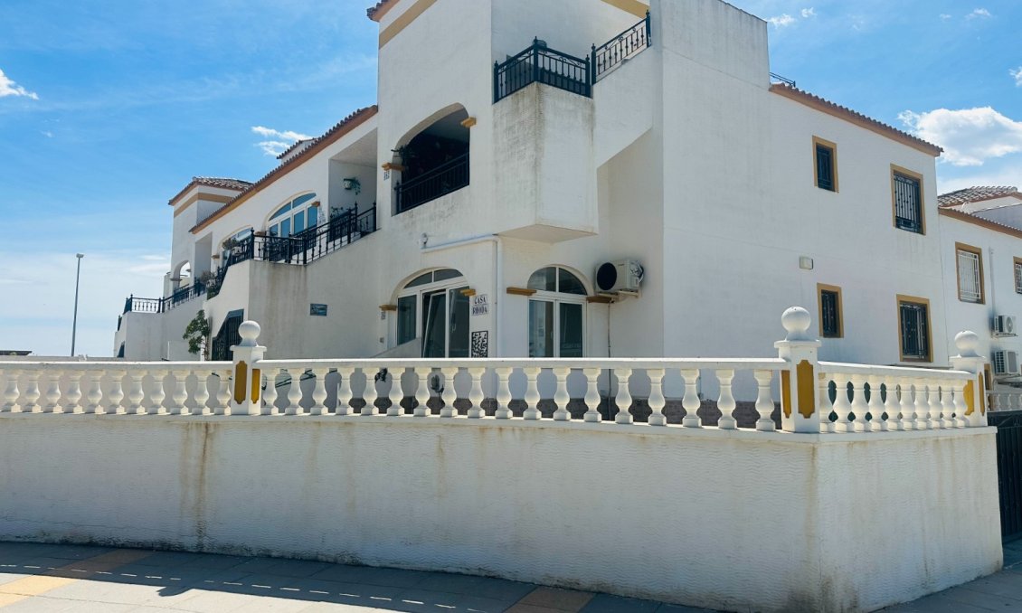 Használt Ingatlanok - Apartman -
Orihuela - Inland