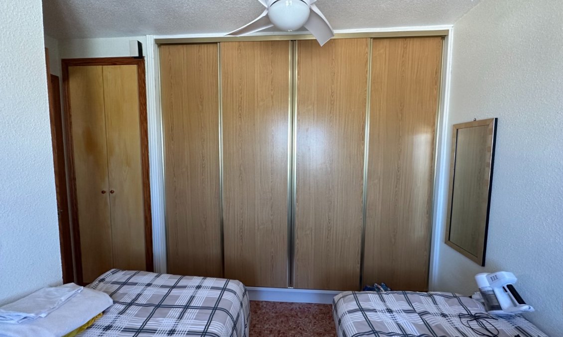 Használt Ingatlanok - Apartman -
Orihuela - Inland