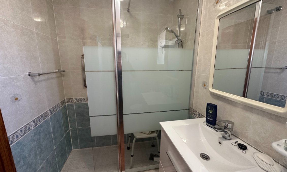 Használt Ingatlanok - Apartman -
Orihuela - Inland