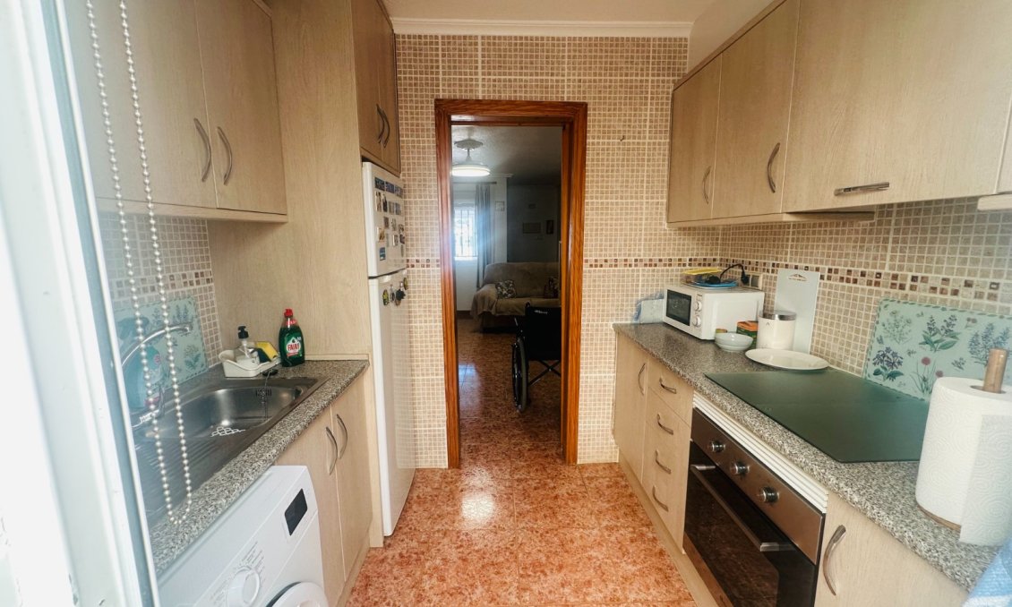 Használt Ingatlanok - Apartman -
Orihuela - Inland