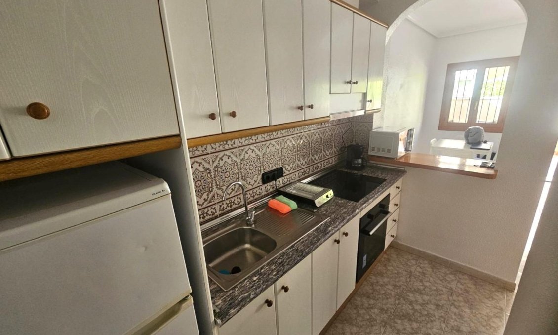 Resale - Bungalow -
Orihuela Costa - Playa Flamenca