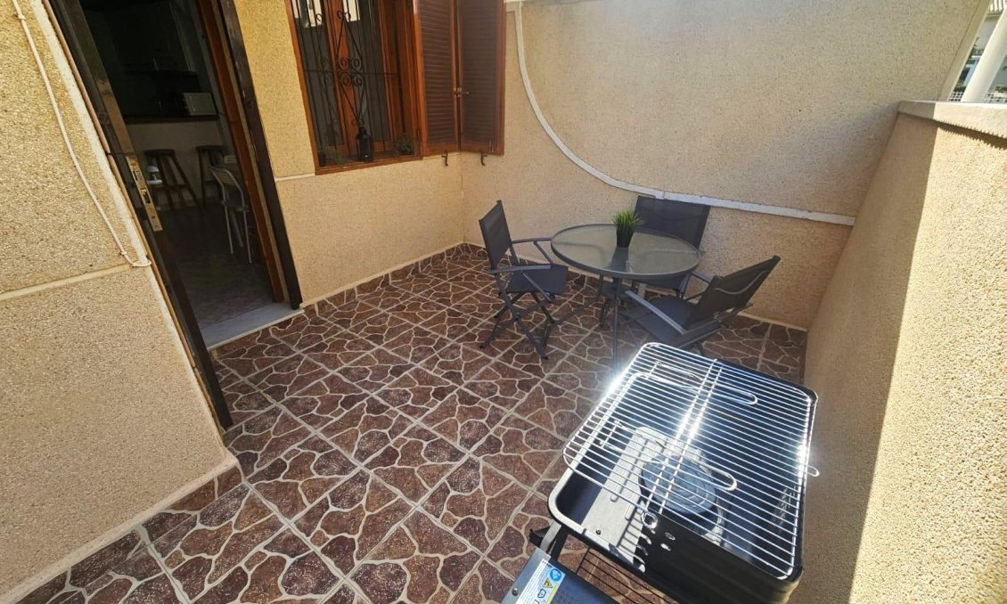 Resale - Bungalow -
Orihuela Costa - Playa Flamenca