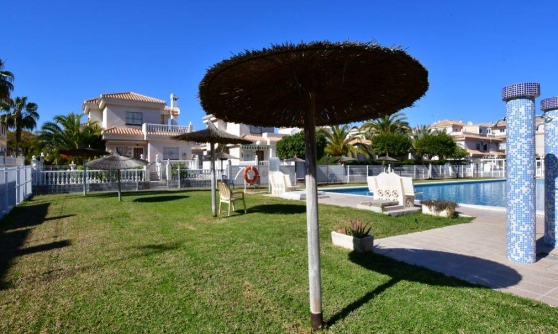Resale - Bungalow -
Orihuela Costa - Playa Flamenca
