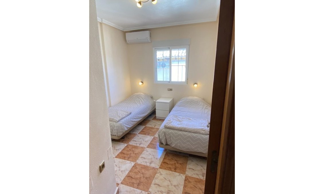 Resale - Bungalow -
Lomas de Caboroig - Costa Blanca