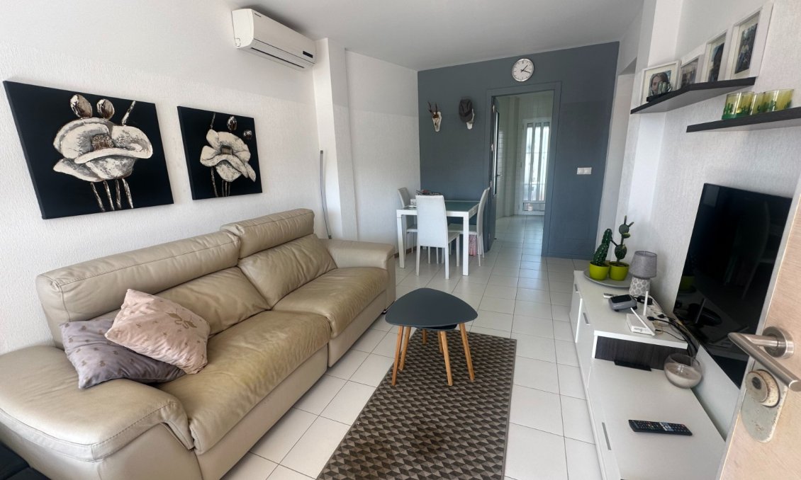 Resale - Bungalow -
Torrevieja - Costa Blanca