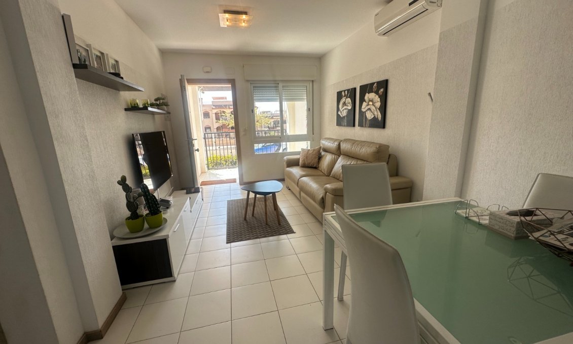 Resale - Bungalow -
Torrevieja - Costa Blanca