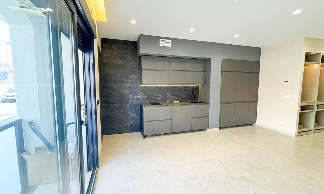 Segunda mano - Apartamento -
Torrevieja - Playa de los Locos