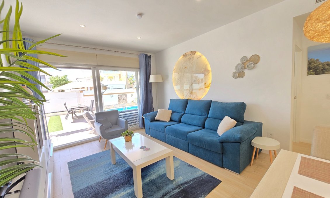 Wiederverkauf - Villa -
Pilar de la Horadada - Costa Blanca