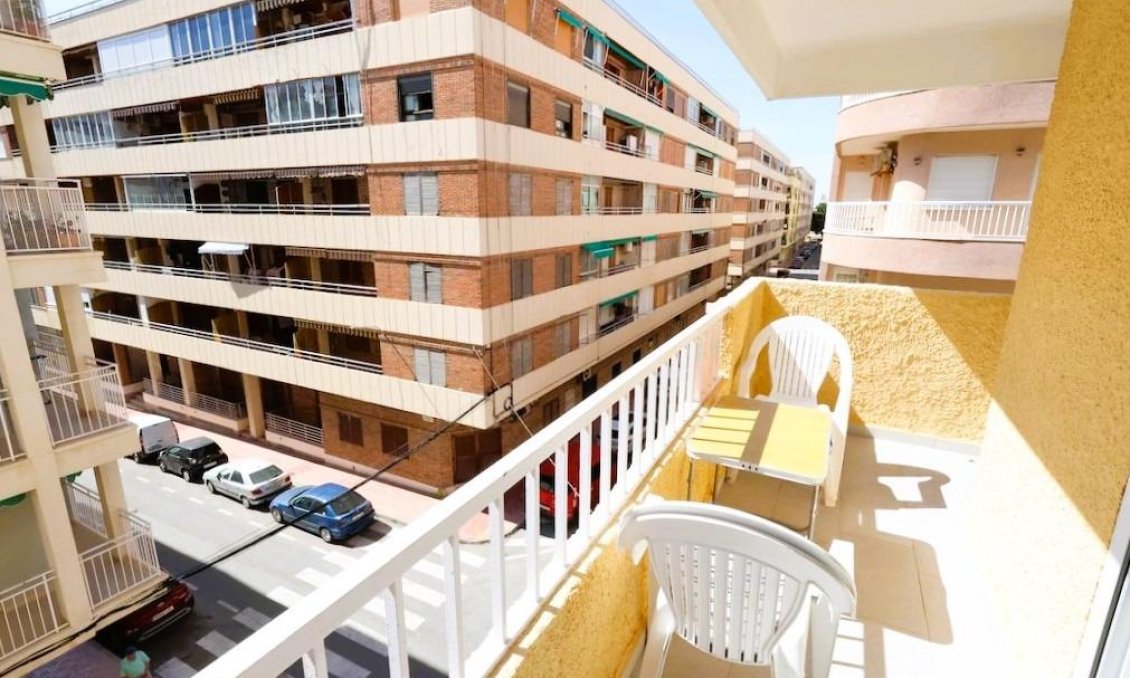 Resale - Apartment -
Torrevieja - Costa Blanca