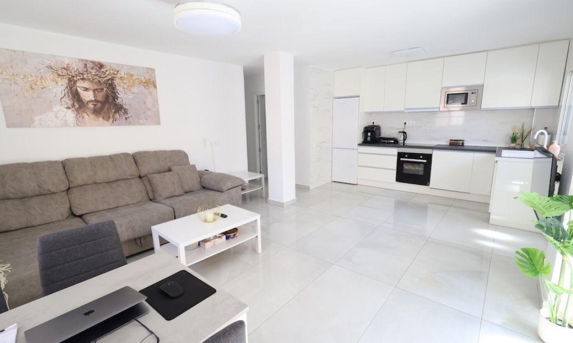 Resale - Apartment -
Torrevieja - Costa Blanca