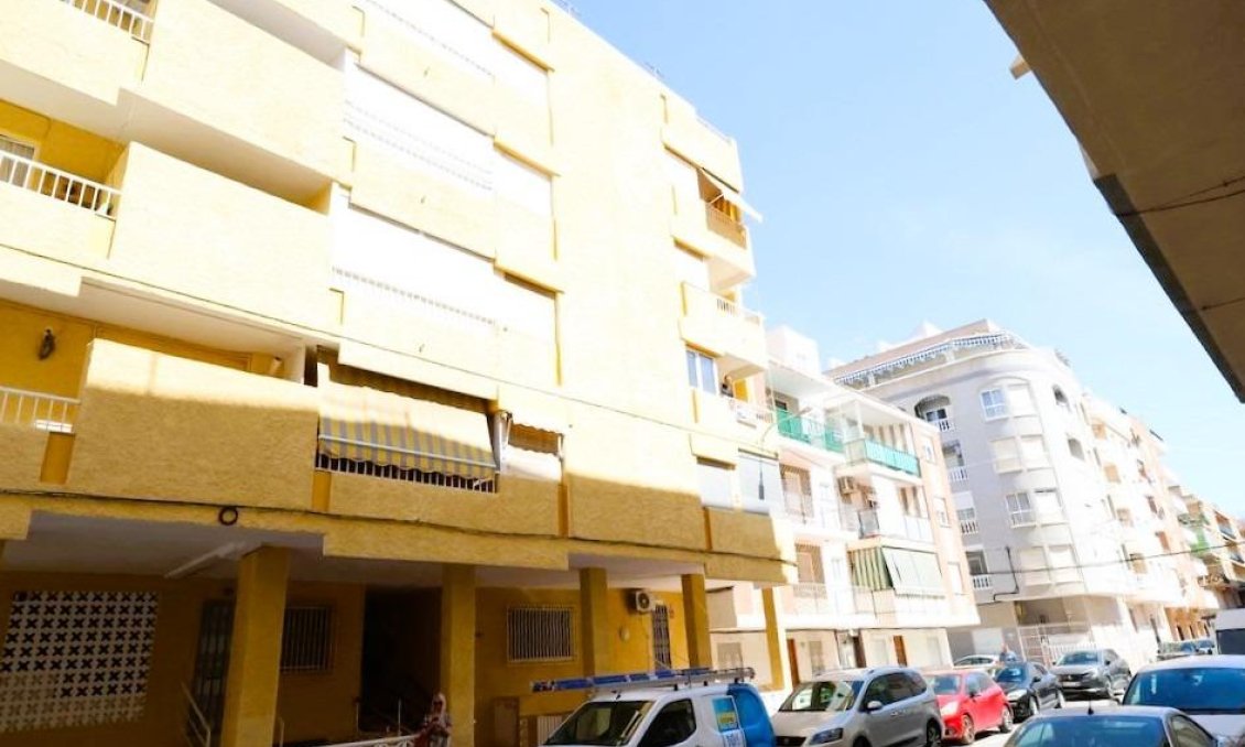 Resale - Apartment -
Torrevieja - Costa Blanca