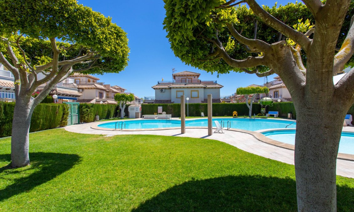 Resale - Bungalow -
Orihuela Costa - Rocio Del Mar