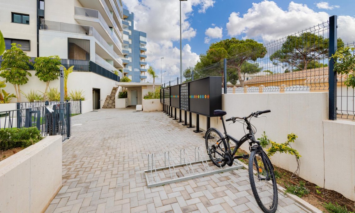 Resale - Penthouse -
Orihuela Costa - Costa Blanca