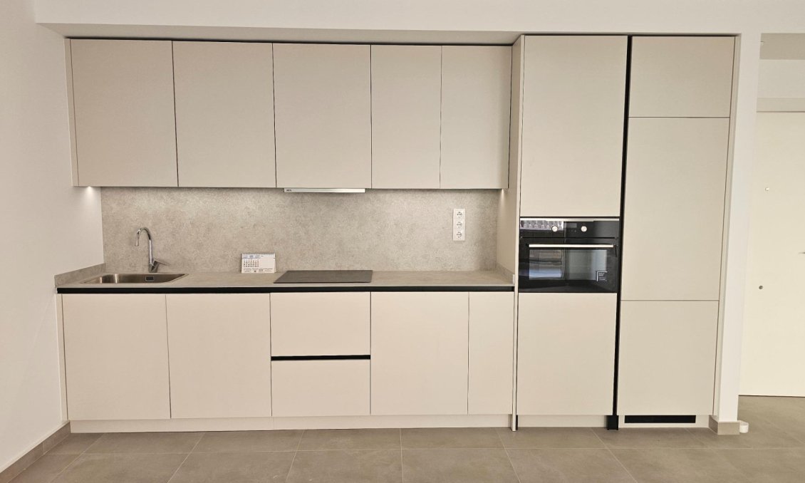 Resale - Apartment -
Torrevieja - Paseo Maritimo