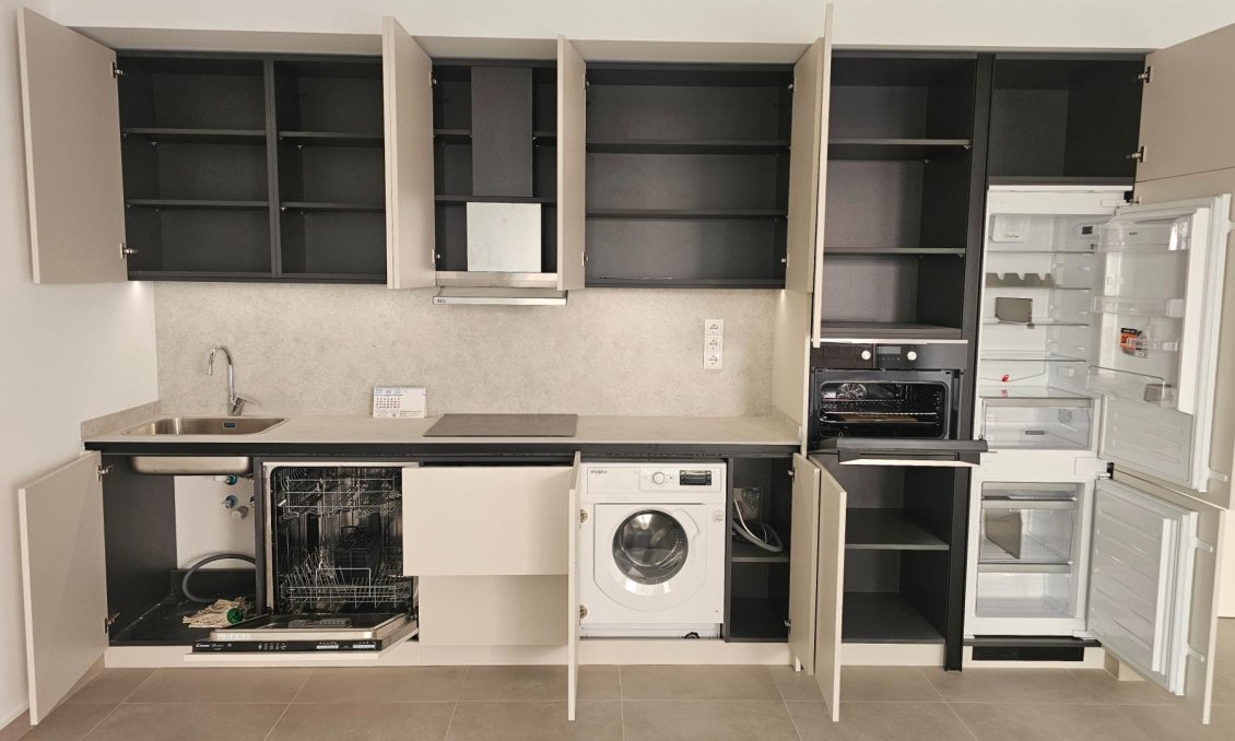 Resale - Apartment -
Torrevieja - Paseo Maritimo