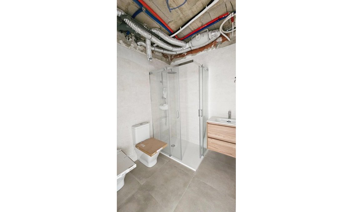 Resale - Apartment -
Torrevieja - Paseo Maritimo