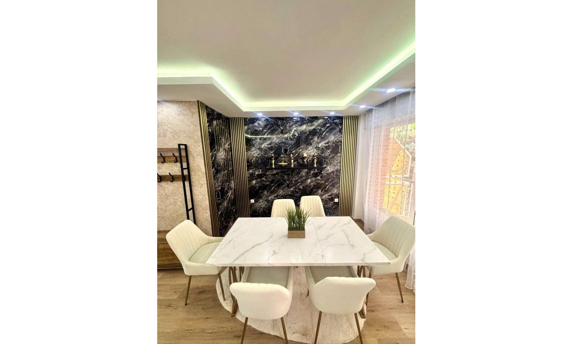 Resale - Apartment -
Torrevieja - Centro - Muelle Pesquero