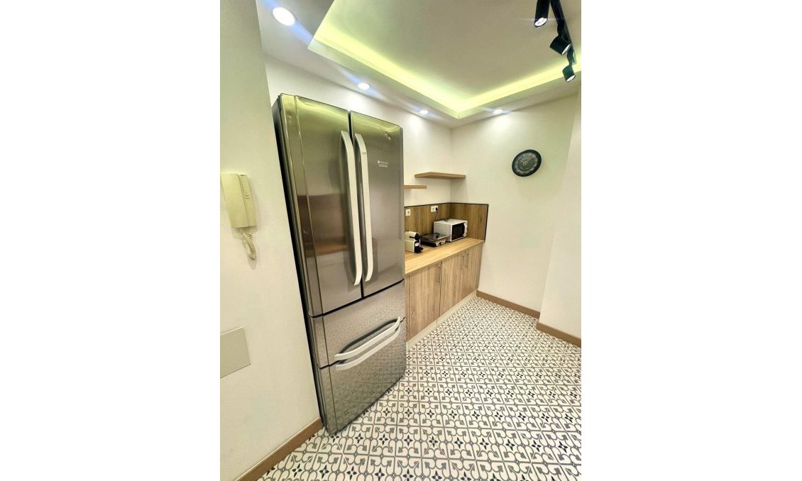 Resale - Apartment -
Torrevieja - Centro - Muelle Pesquero
