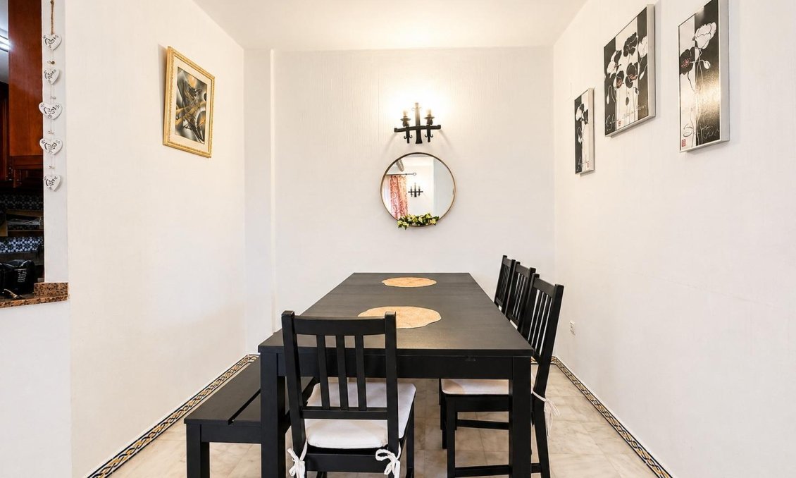 Resale - Apartment -
Torrevieja - Los Frutales