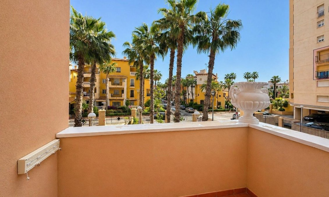 Resale - Apartment -
Torrevieja - Los Frutales