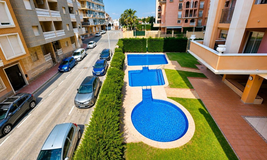 Resale - Apartment -
Torrevieja - Los Frutales