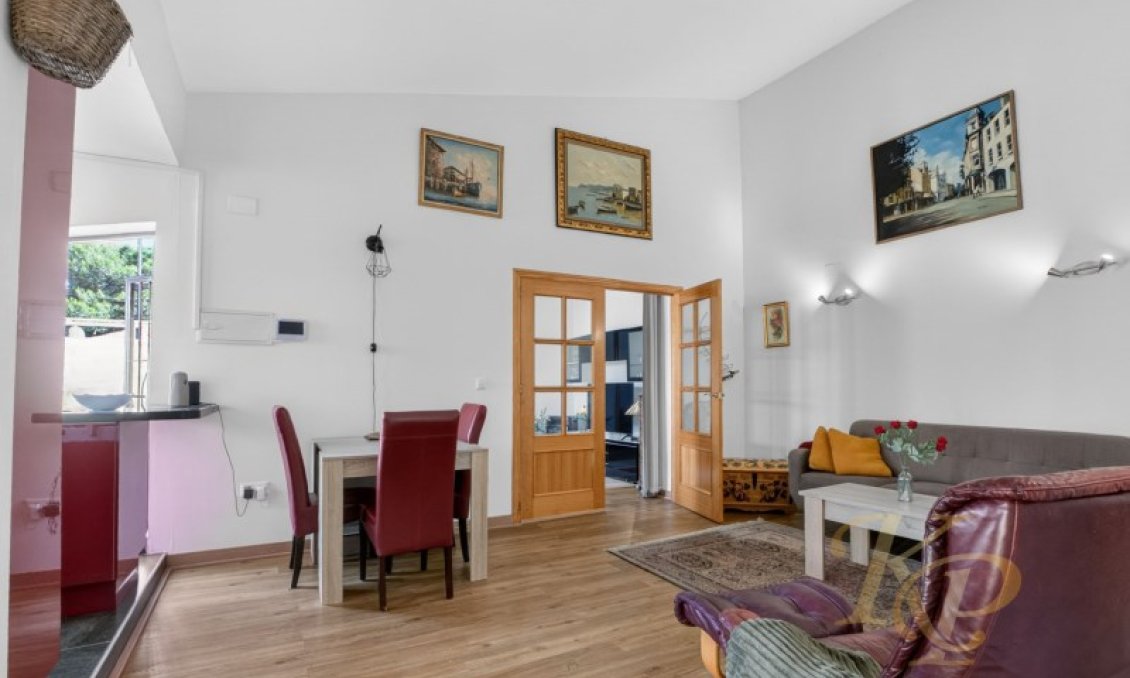 Resale - Villa -
Torrevieja - Costa Blanca
