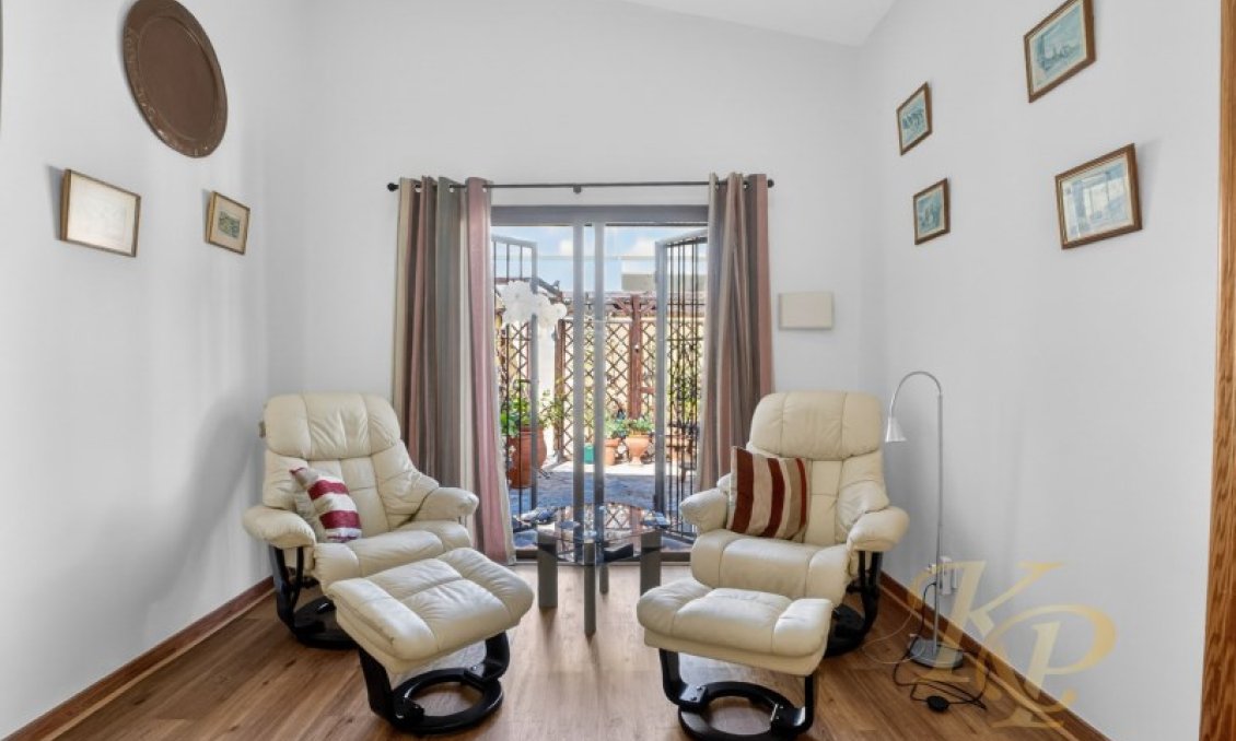 Resale - Villa -
Torrevieja - Costa Blanca
