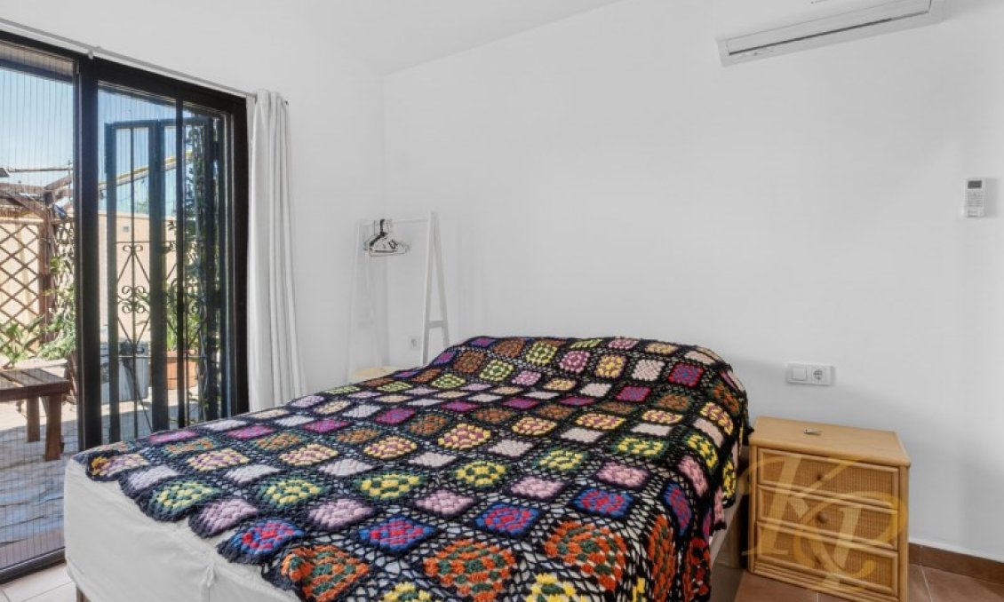 Resale - Villa -
Torrevieja - Costa Blanca