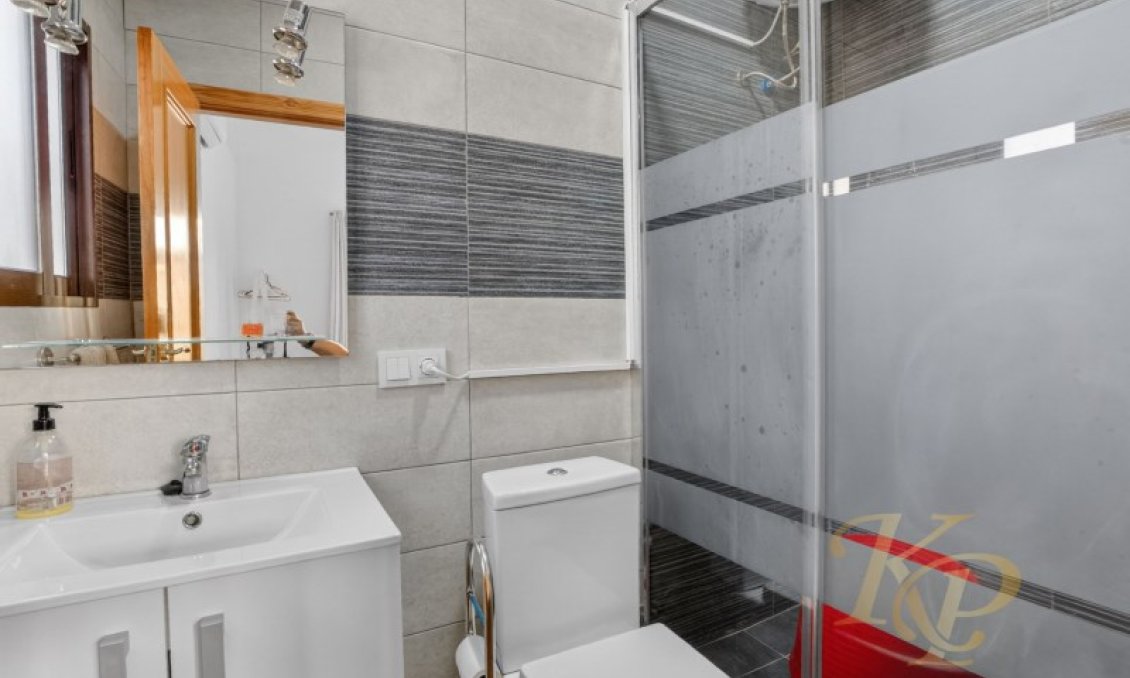 Resale - Villa -
Torrevieja - Costa Blanca