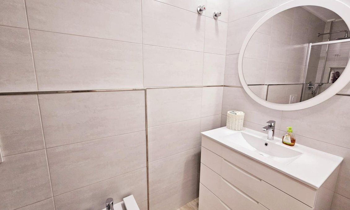 Resale - Duplex -
Torrevieja - La Siesta