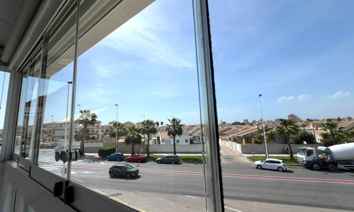 Resale - Bungalow -
Torrevieja - Aguas Nuevas