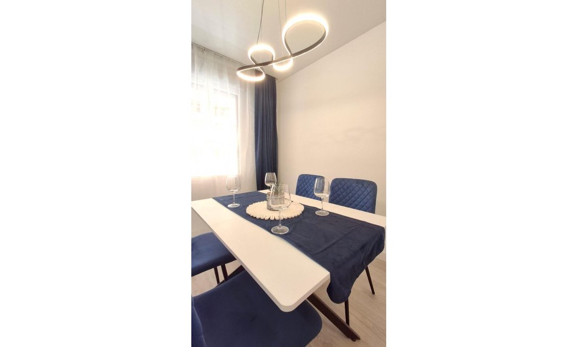 Segunda mano - Apartamento -
Torrevieja - Acequion