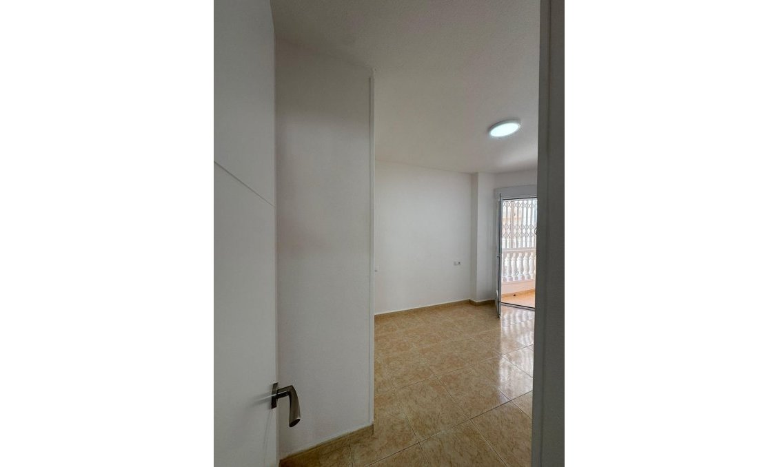 Wiederverkauf - Wohnung -
Torrevieja - Centro