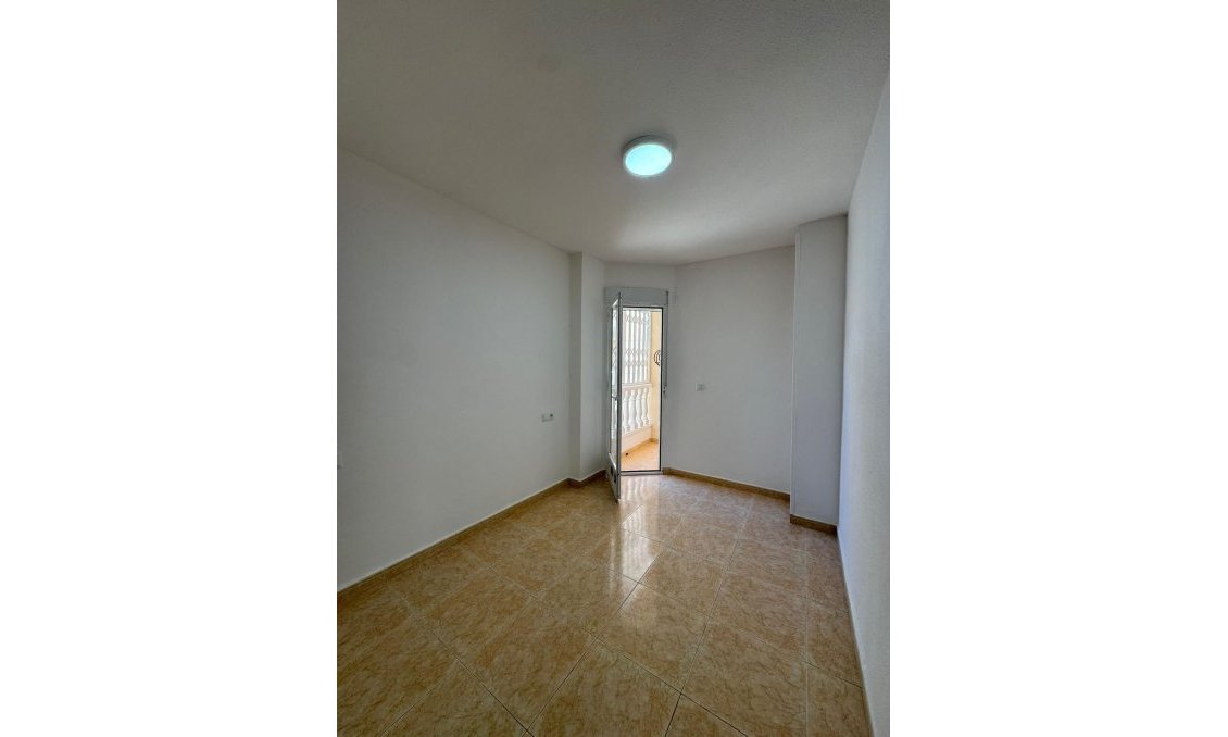 Wiederverkauf - Wohnung -
Torrevieja - Centro
