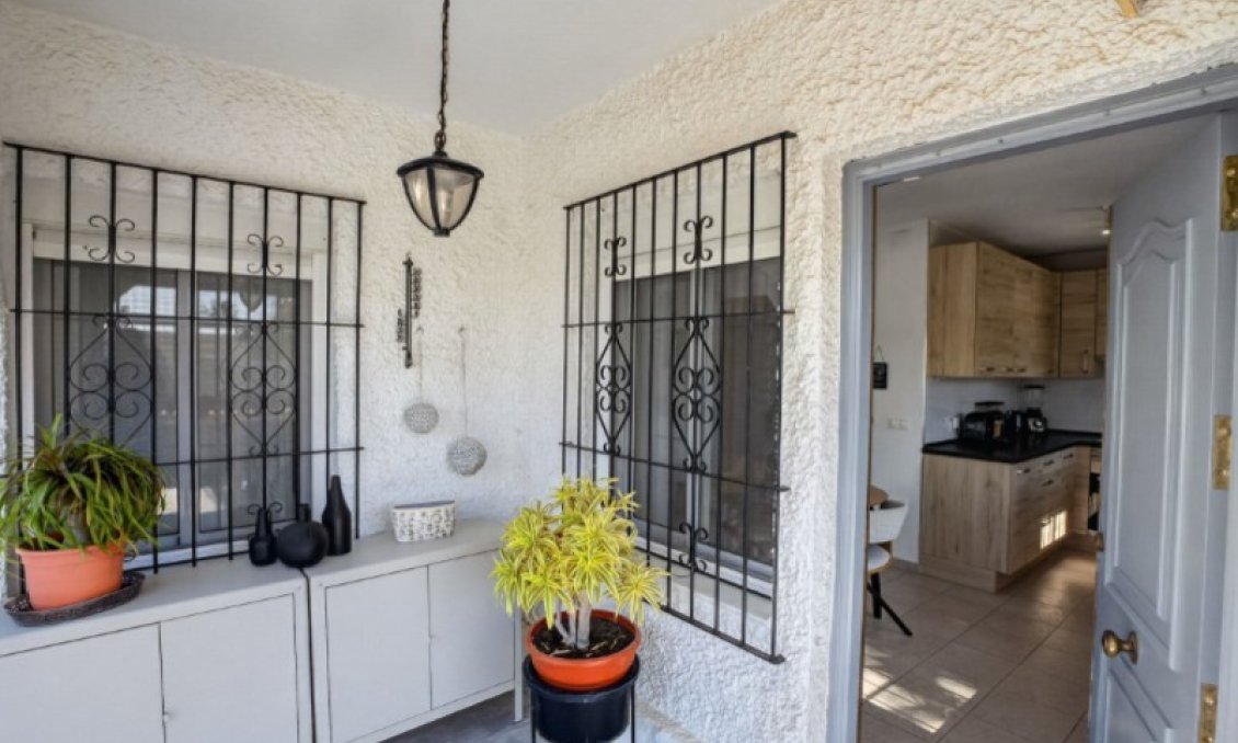 Resale - Villa -
Torrevieja - Costa Blanca