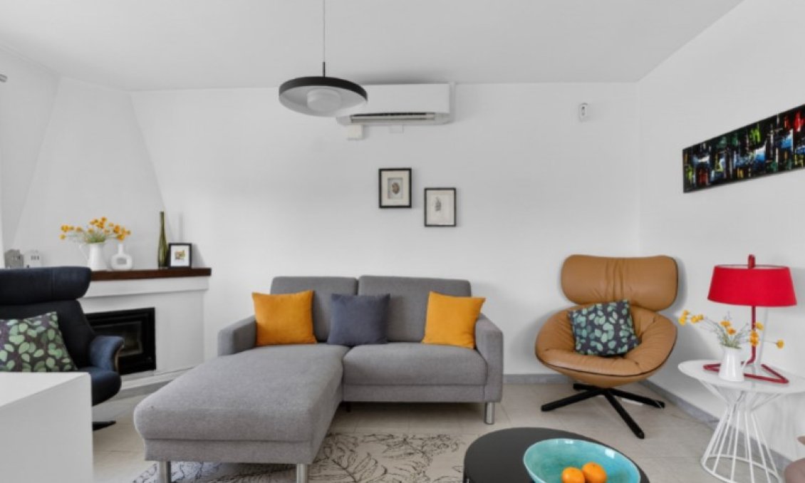 Resale - Villa -
Torrevieja - Costa Blanca