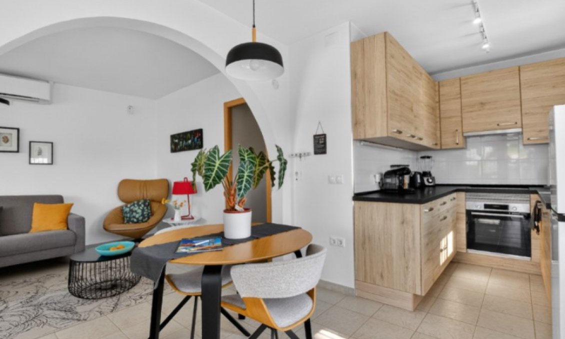 Resale - Villa -
Torrevieja - Costa Blanca