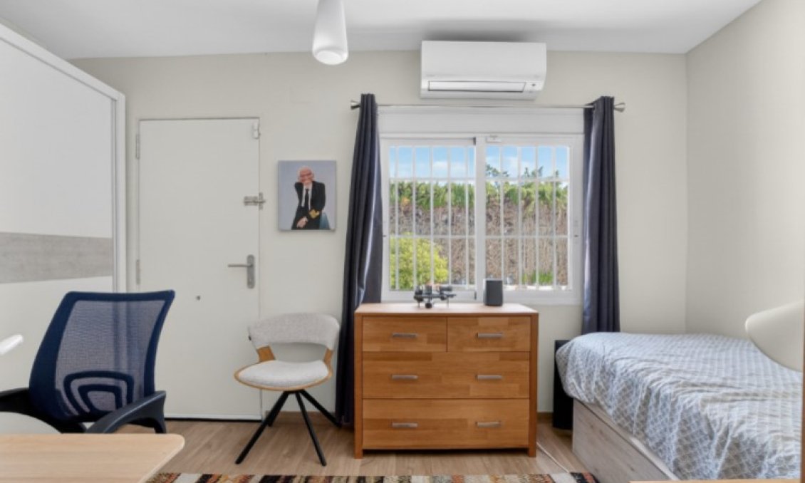 Resale - Villa -
Torrevieja - Costa Blanca