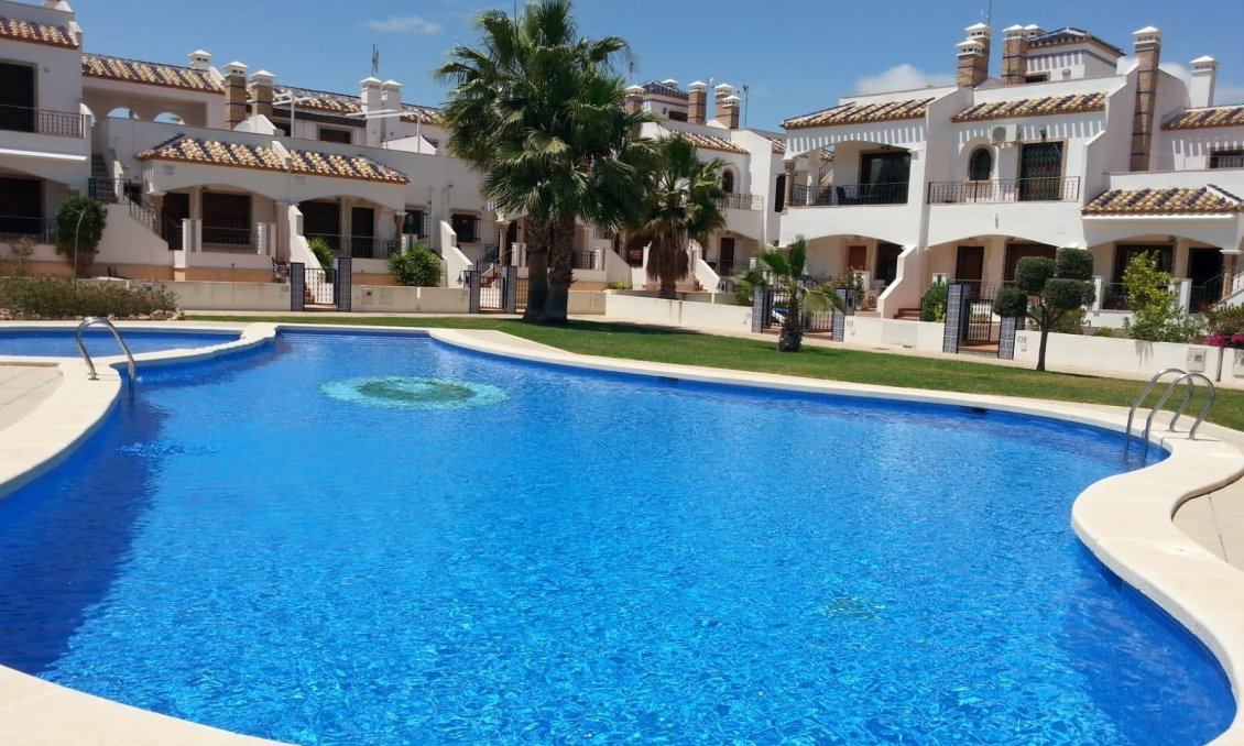 Resale - Townhouse -
Orihuela Costa - PAU 8
