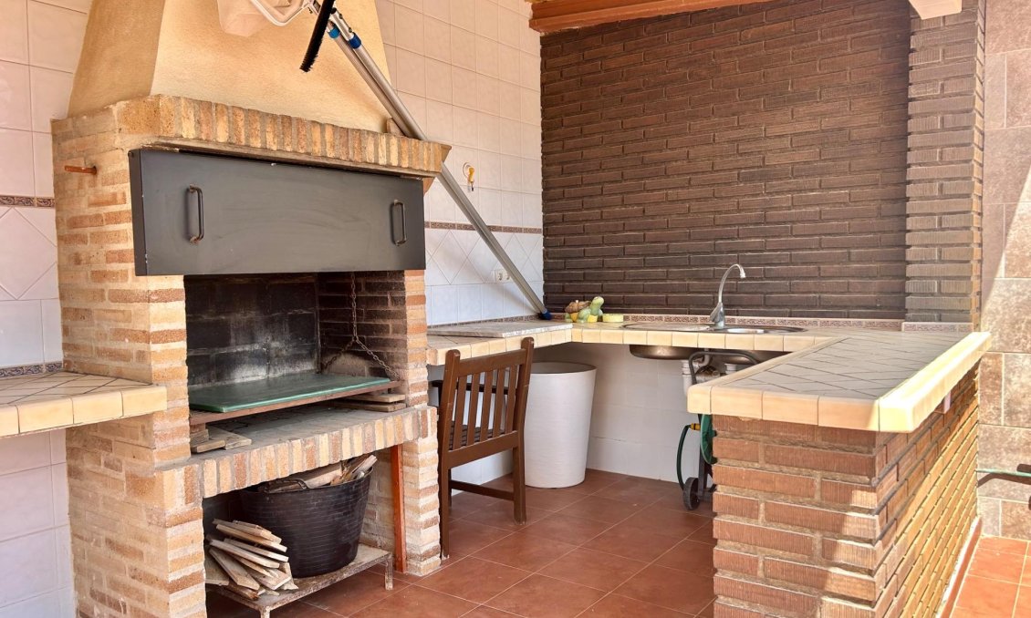 Resale - Villa -
Torrevieja - San Luis