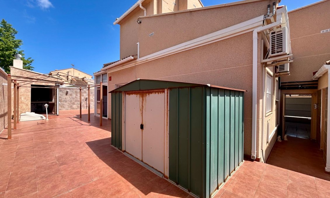 Resale - Villa -
Torrevieja - San Luis