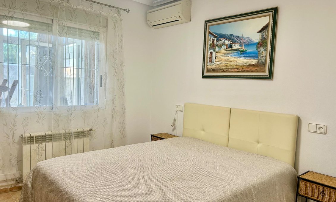 Resale - Villa -
Torrevieja - San Luis