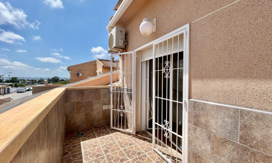 Resale - Villa -
Torrevieja - San Luis