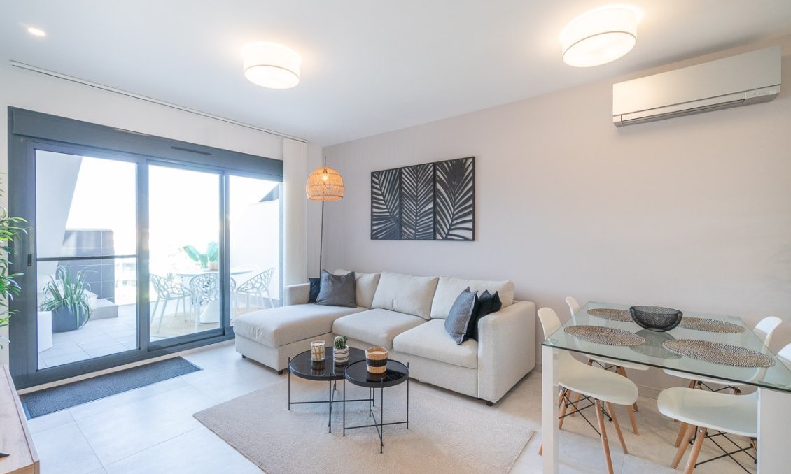 Resale - Apartment -
El Raso - Costa Blanca