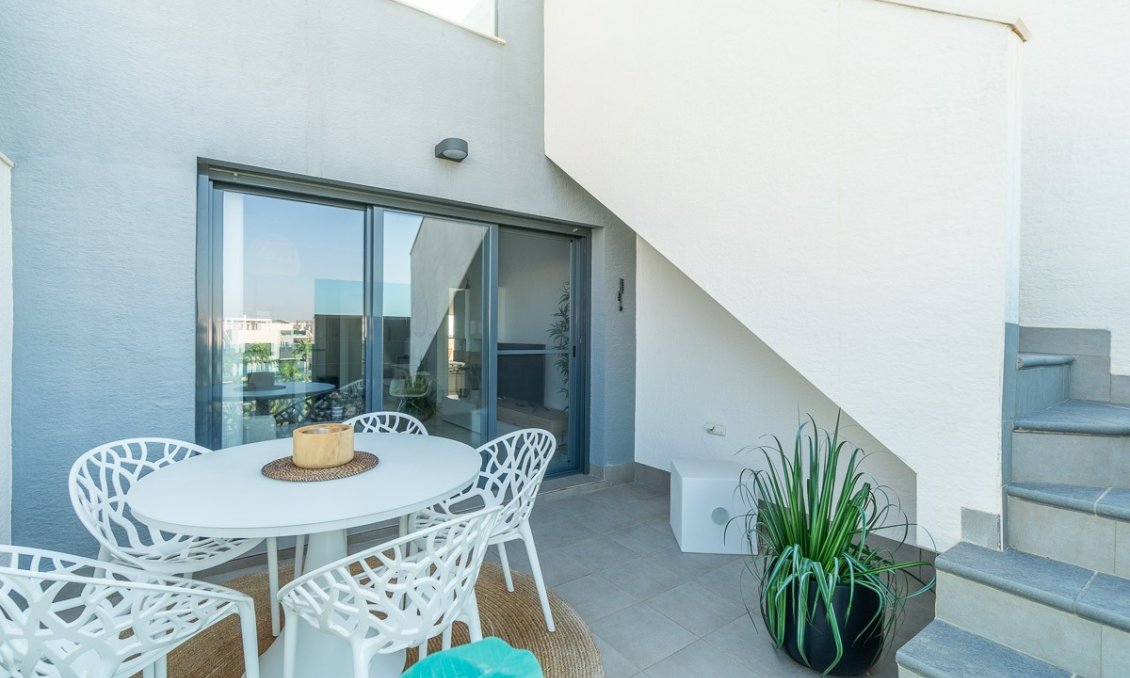 Resale - Apartment -
El Raso - Costa Blanca