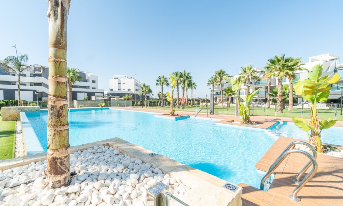 Resale - Apartment -
El Raso - Costa Blanca
