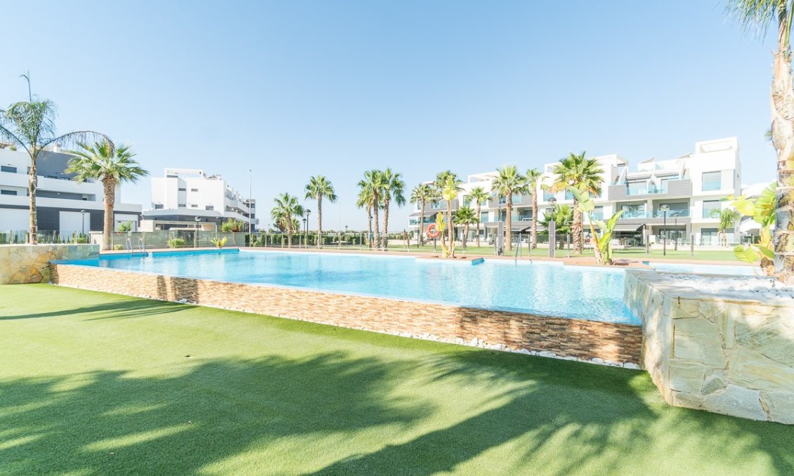 Resale - Apartment -
El Raso - Costa Blanca