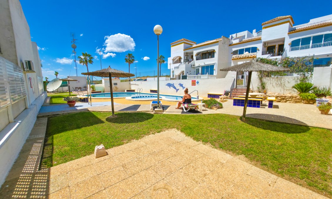 Resale - Apartment -
Vistabella Golf Entre Naranjos - Inland