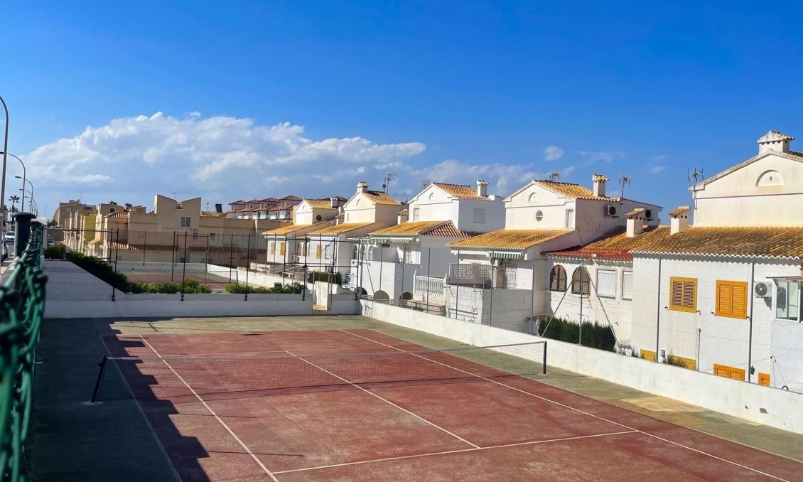 Resale - Apartment -
Torrevieja - La Mata